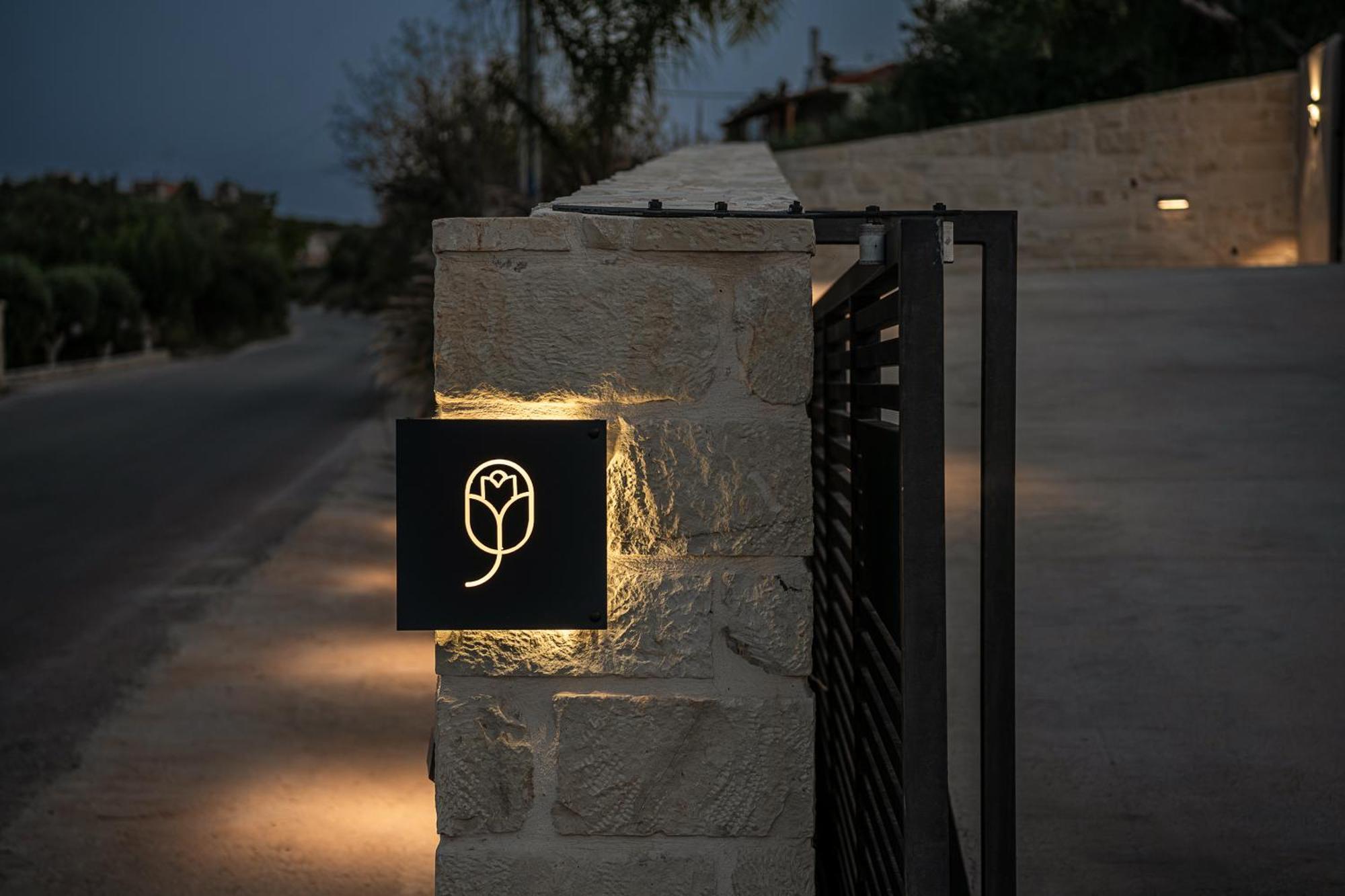 Melanthia Villas Tsivarás Buitenkant foto